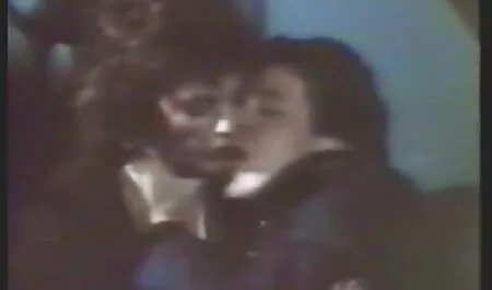 دختران زیبا از این مرد خواستند که با آنها رابطه جنسی برقرار کند. عکسهای سکسی دختران کون گنده