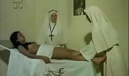 رابطه جنسی روی سکس دختر بچ چمن.