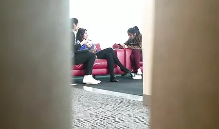 دختر با فیلم سکس با دوست پسر استفاده از اسباب بازی خودارضایی می کند.
