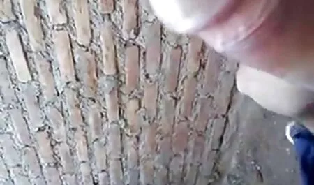 AJ Applegate به سکس دختر بچ نوازنده داده می شود.