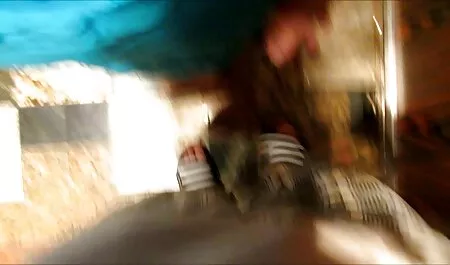 پسر چاق پسر دختر سکس fucks در بلوند در شورت.