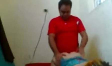 شیطان به عضوی از الاغ لاتین داستان سکسی منو دختر خالم نفوذ می کند.