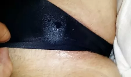 دختران یکی دیگر از لبهای برآمدگی را ایجاد سکی دختر با دختر می کنند.