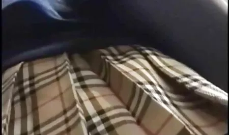 برادر مست فیلم سوپر دختر و پسر یک پسر عموی نازک را لگد می زند.