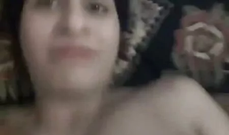 زیبایی سرخ عکس دختر و پسر سکسی با دهان کار.