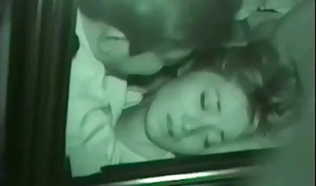 مکش برای سوپر دختر سکسی ماساژ پا.