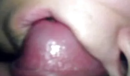 خواهرش را با یک sex دختر باکره خروس چربی پیچ خورده ضرب و شتم کرد.