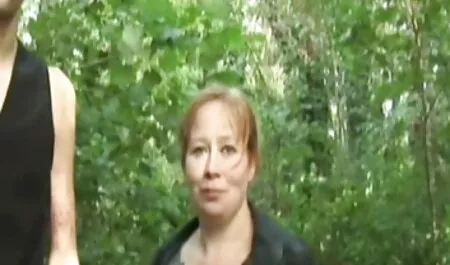 چک از پسرش دعوت می کند و لعنتی سکس مرد و دختر می شود.