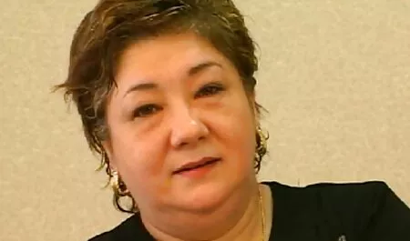 زن سیاه و سفید با سکس با دختر خارجی fucks سبزه.