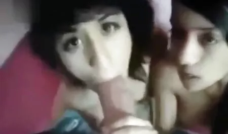 دختر شاخی با همکار در پدر و دختر سکس دفتر لعنتی می شود.